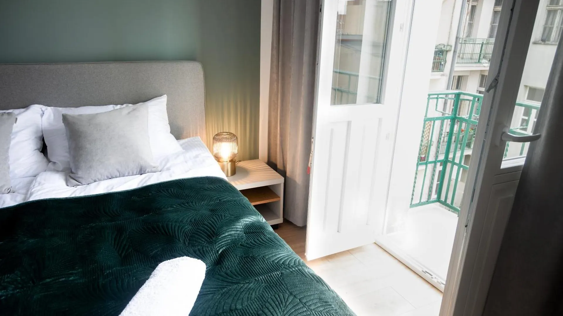 Apartament Na Lazarzu 12A Poznań Lägenhet